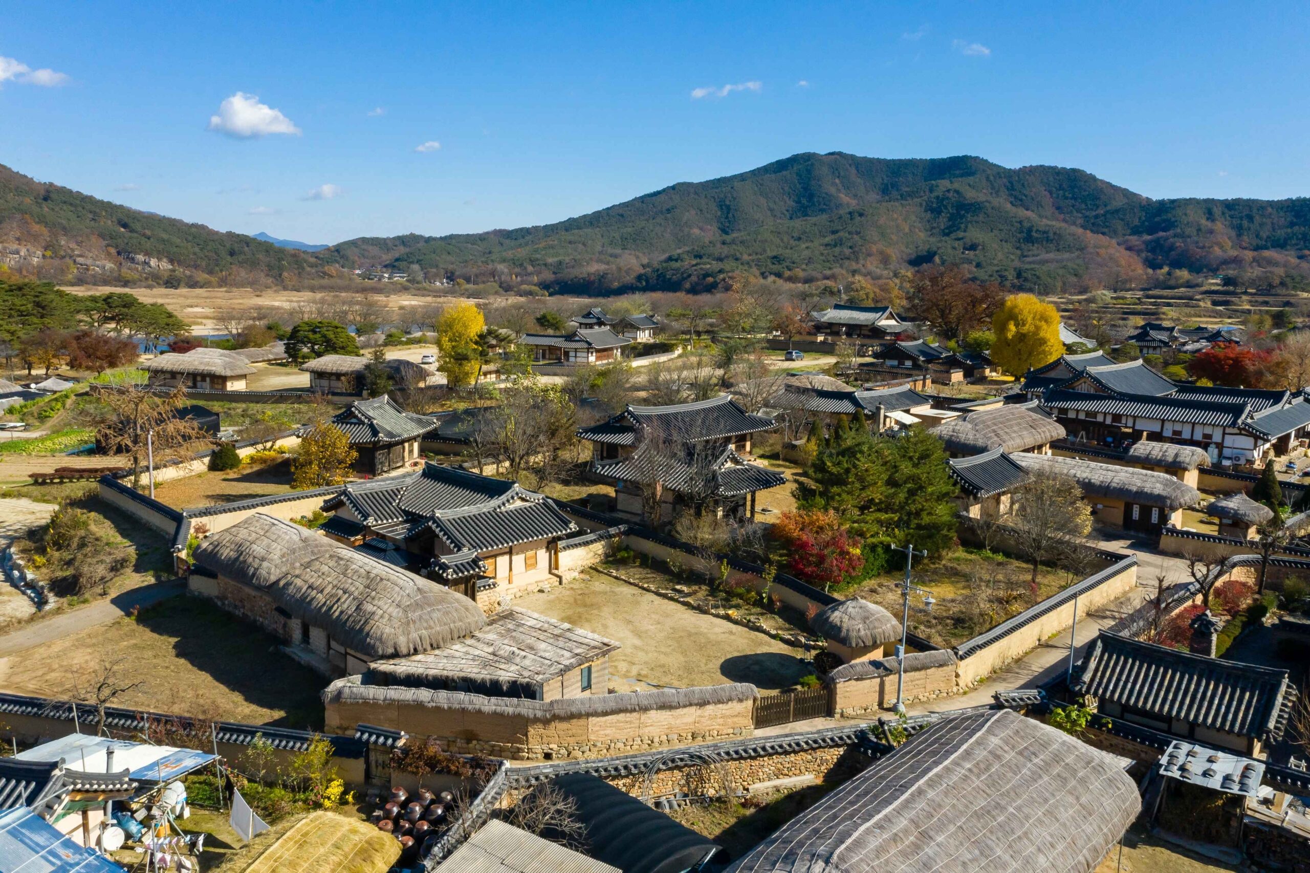 안동 하회마을 전통가옥 초가집과 기와집