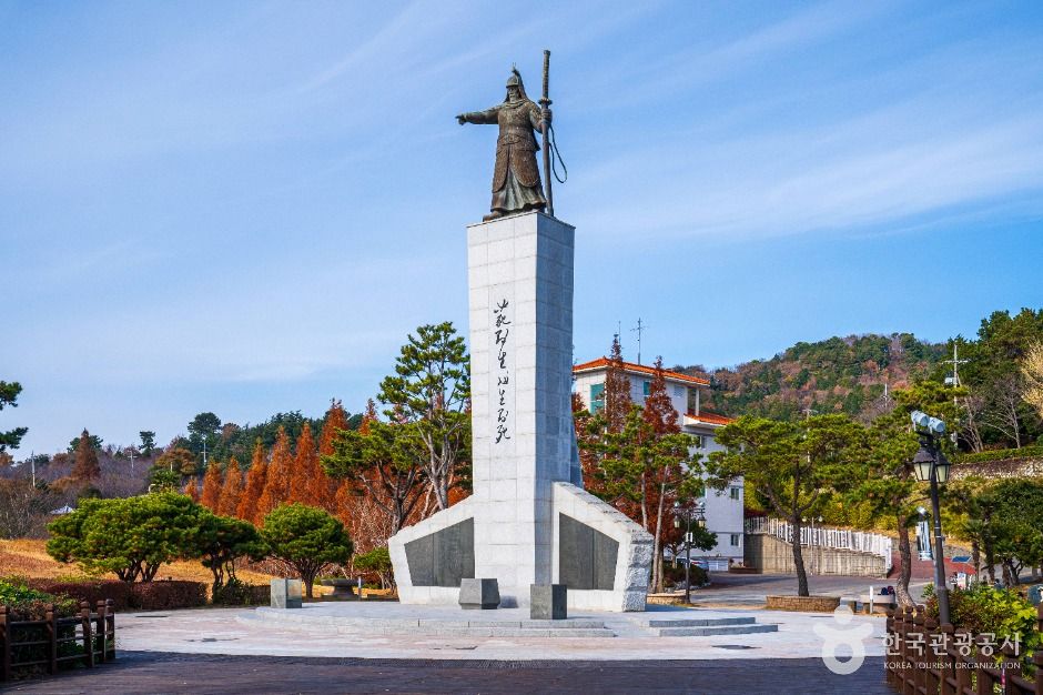 통영 이순신공원 전경